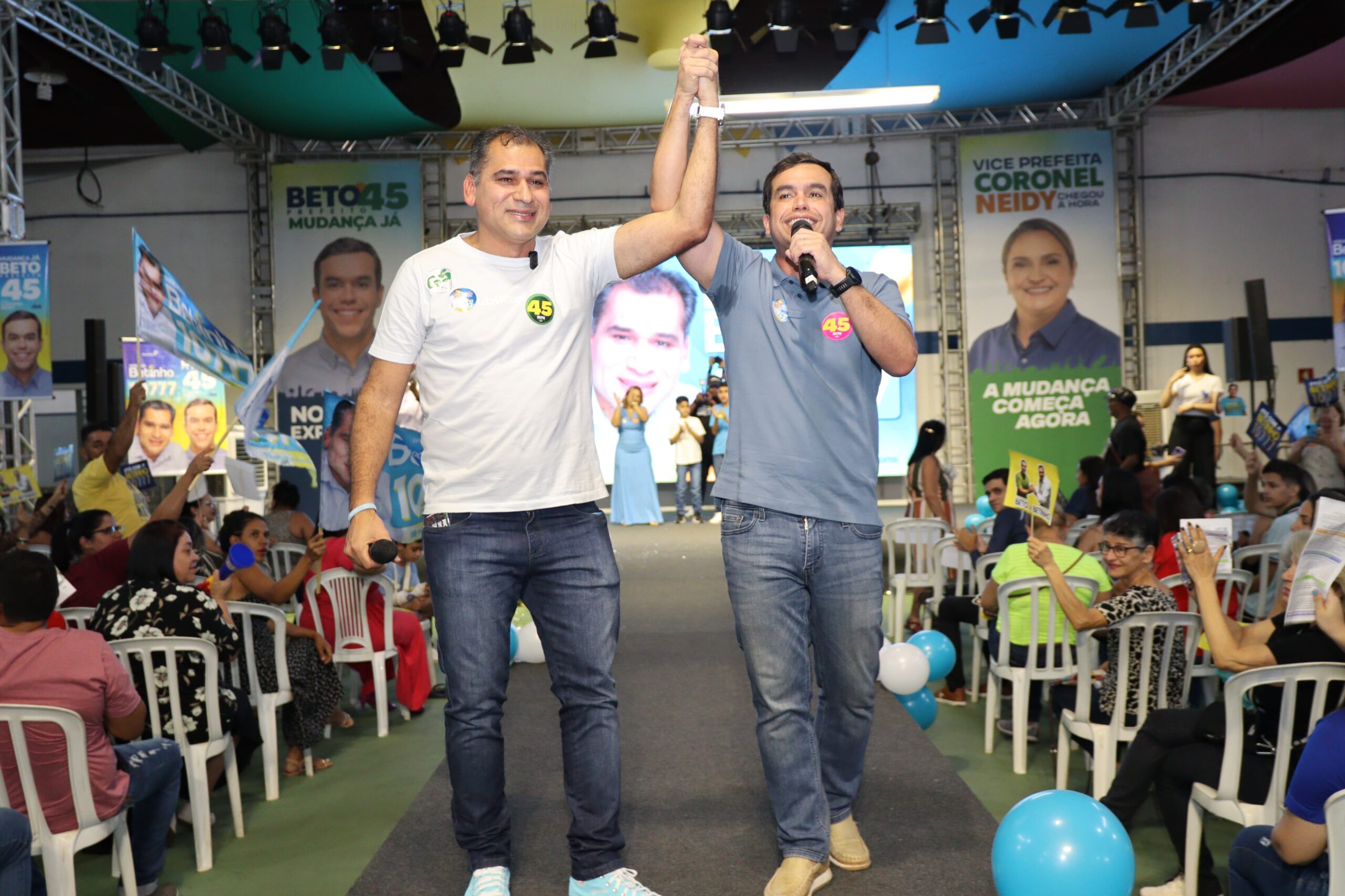 Betinho ao lado de Beto Pereira durante o evento. Foto: Silas Lima